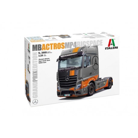 ITALERI 3968 MB Actros MP4 Big Space 1/24